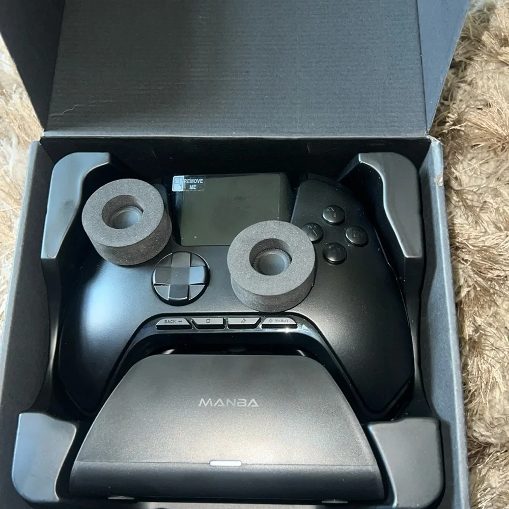 Manba One Built-in Display Wireless Controller for PC/SwitchSwitch Used Like New
